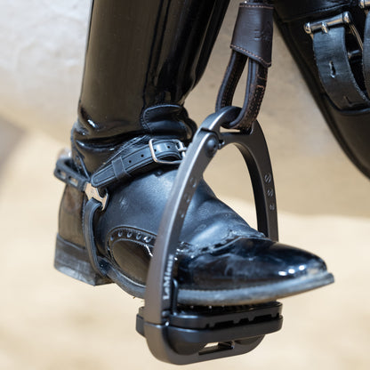LeMieux Vector Balance Sloping Stirrups - EQ Saddlery