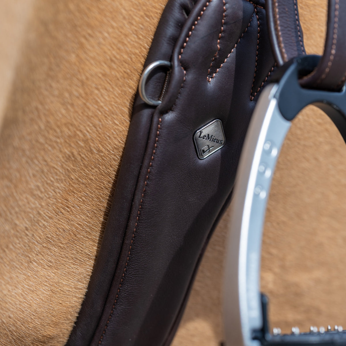 LeMieux Gel-Tek Anatomic Jumping Girth
