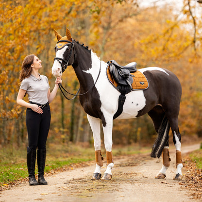 LeMieux Loire Classic Close Contact Square