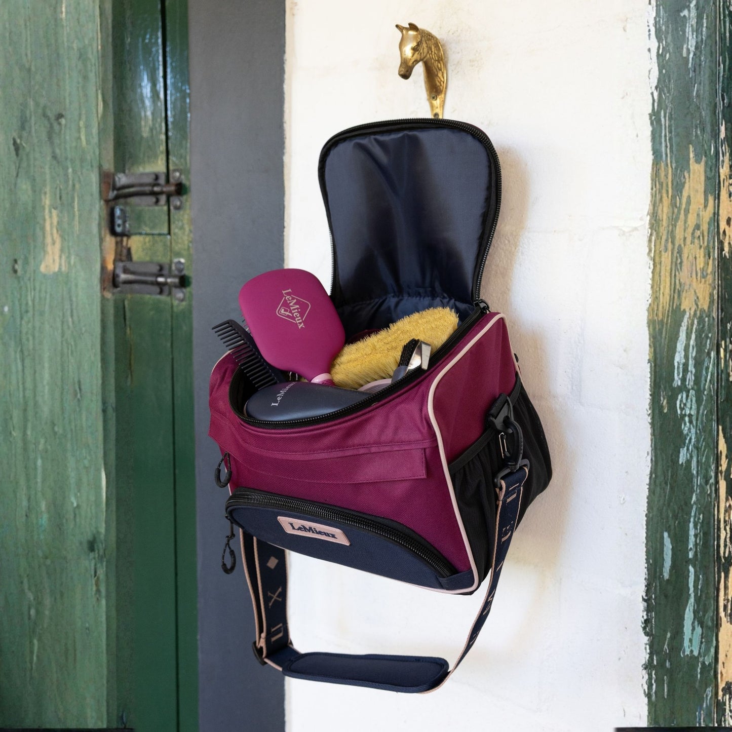 Lemieux Prokit Lite Grooming Bag