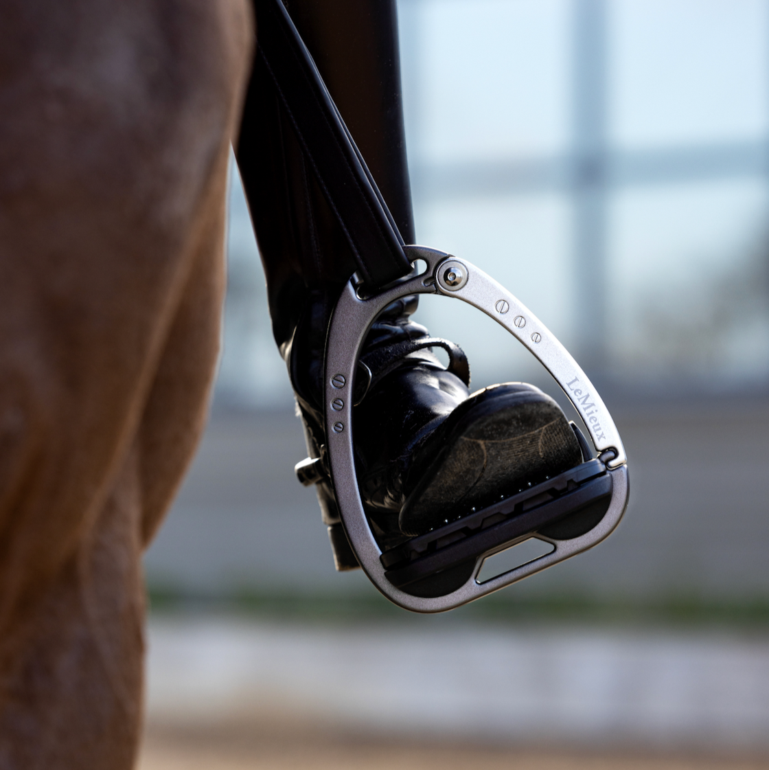 LeMieux Vector Balance Sloping Stirrups - EQ Saddlery