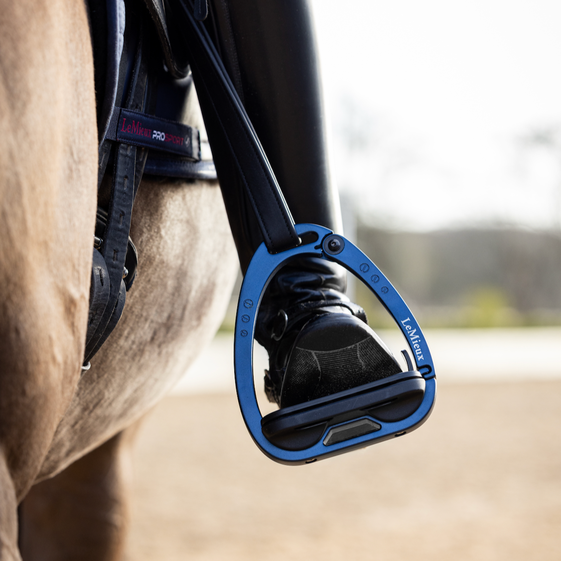 LeMieux Vector Balance Sloping Stirrups - EQ Saddlery
