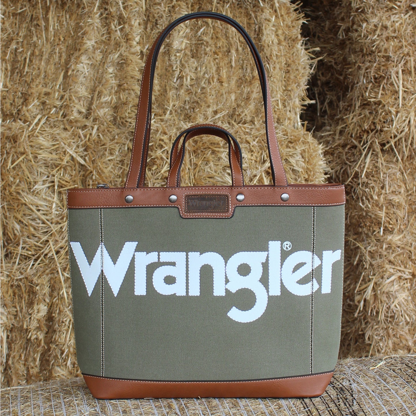 Wrangler Canvas Iconic Logo Tote - EQ Saddlery