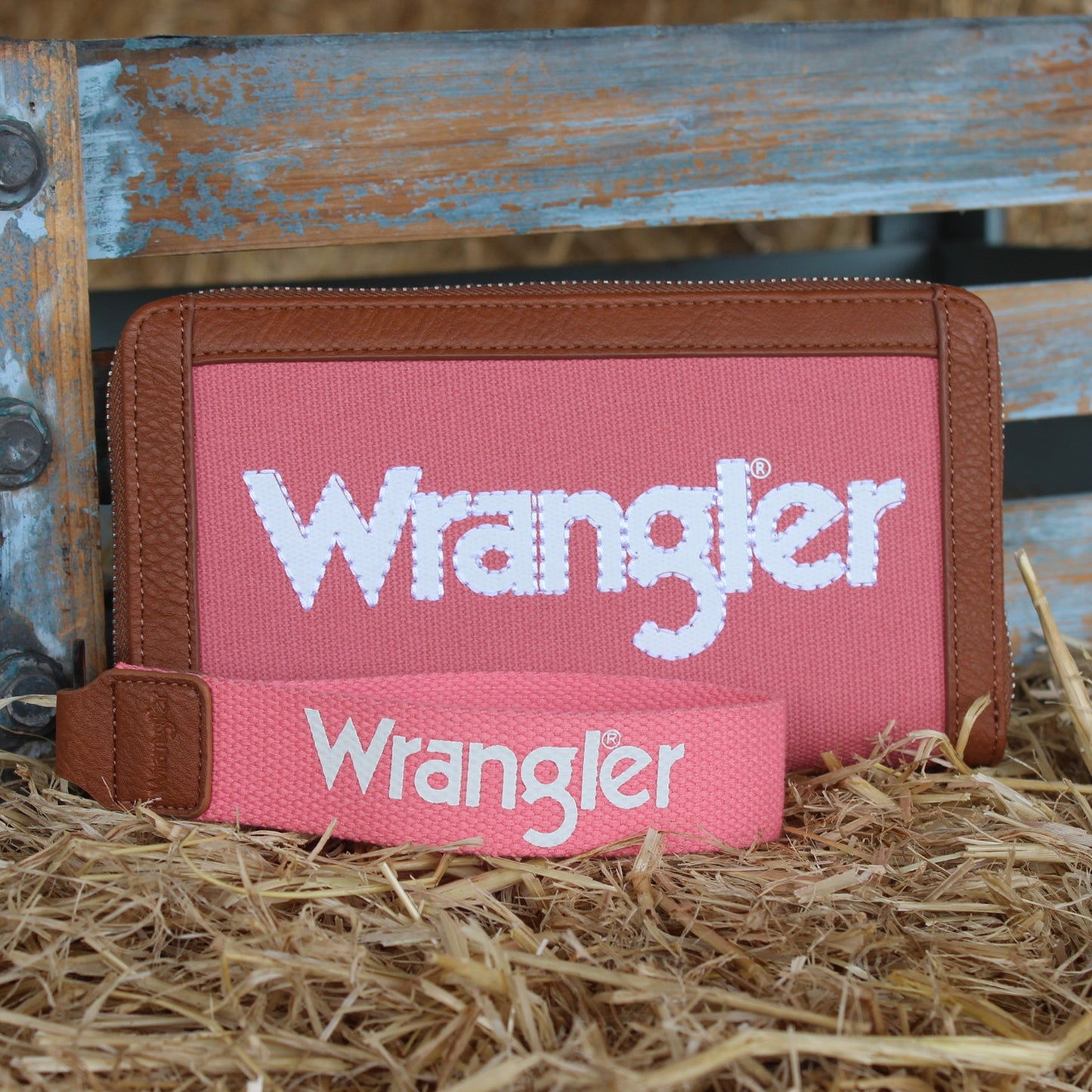 Wrangler Canvas Iconic Logo Wallet - EQ Saddlery