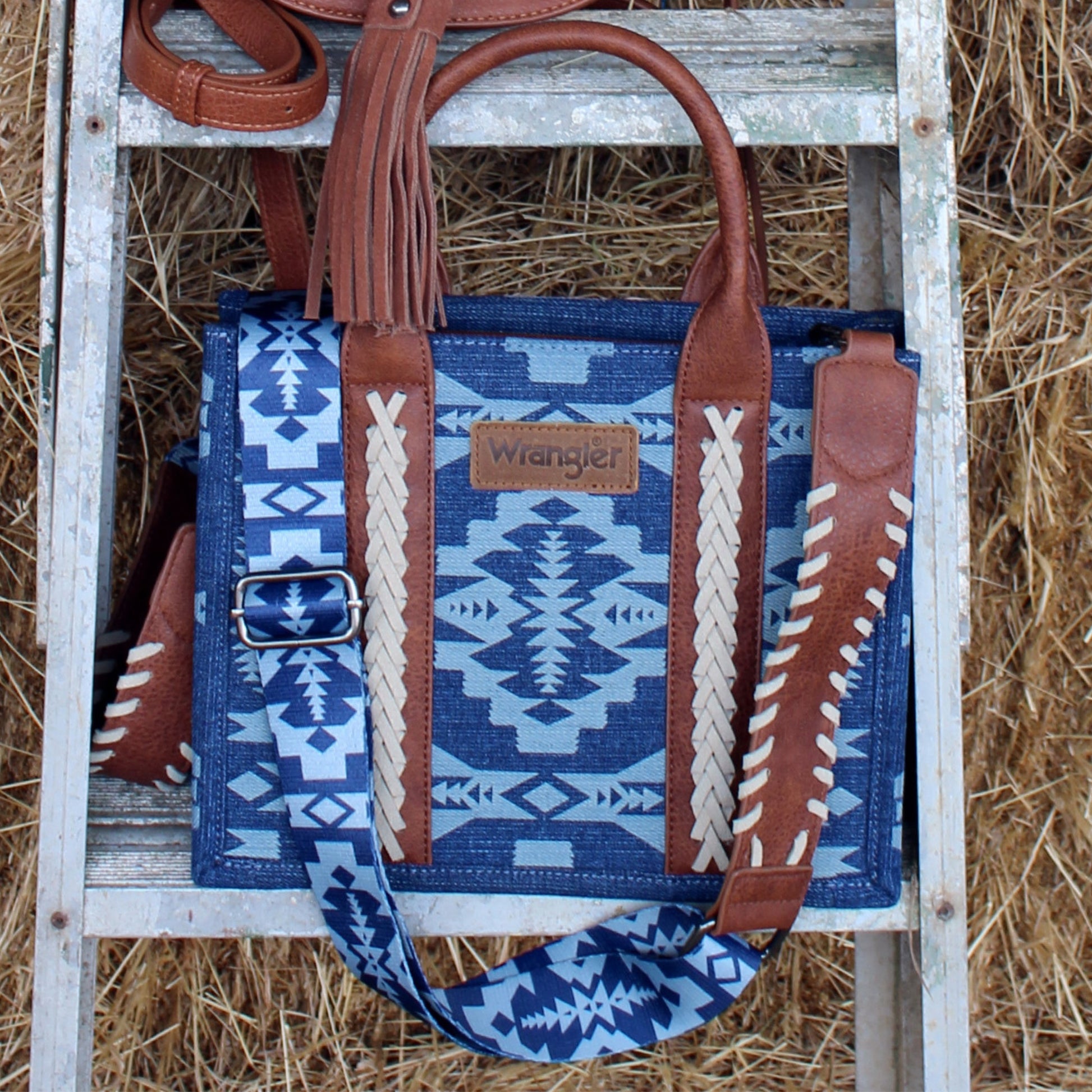 Wrangler Dakota Crossbody Bag - EQ Saddlery