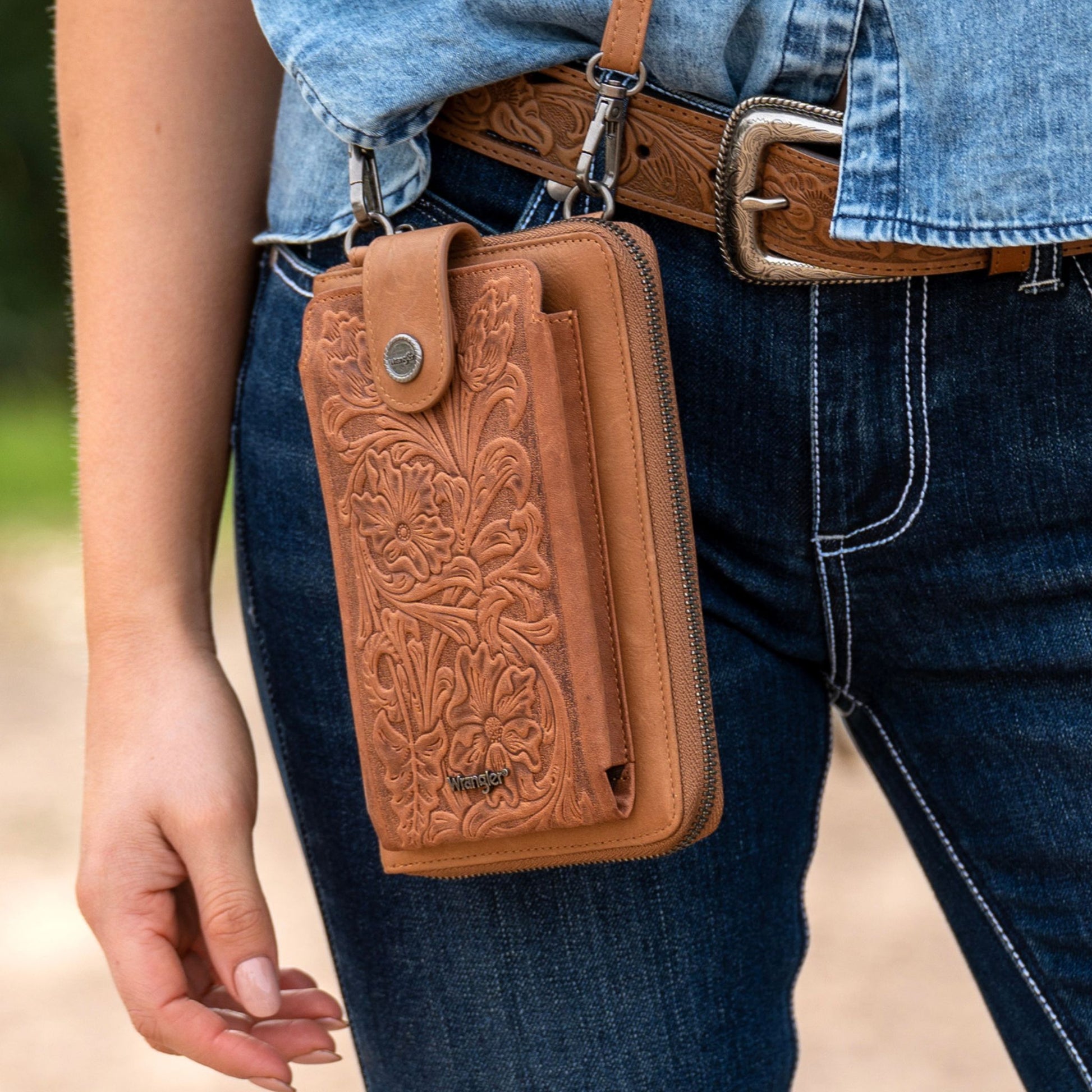 Wrangler Tayla Phone Bag - EQ Saddlery