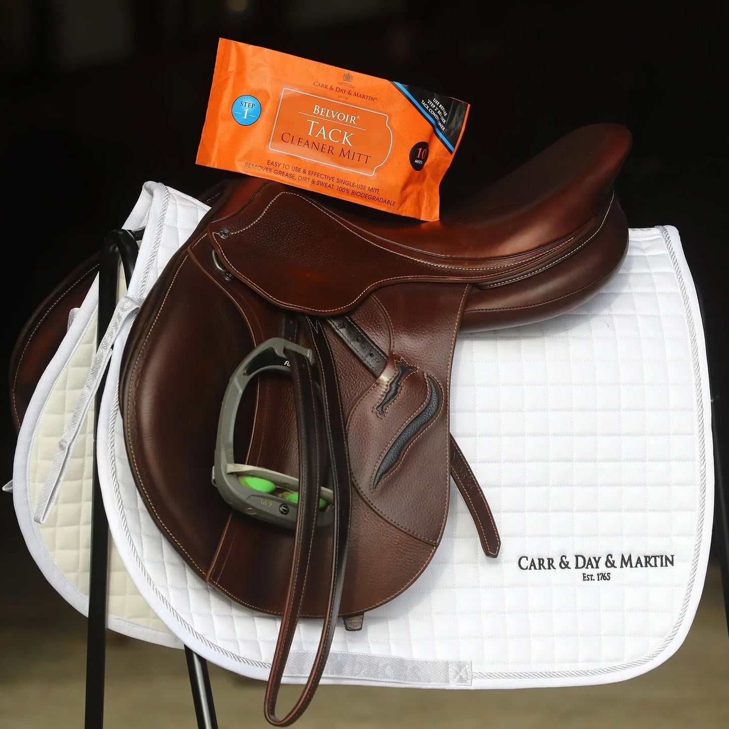 CDM Tack Cleaning Mitt