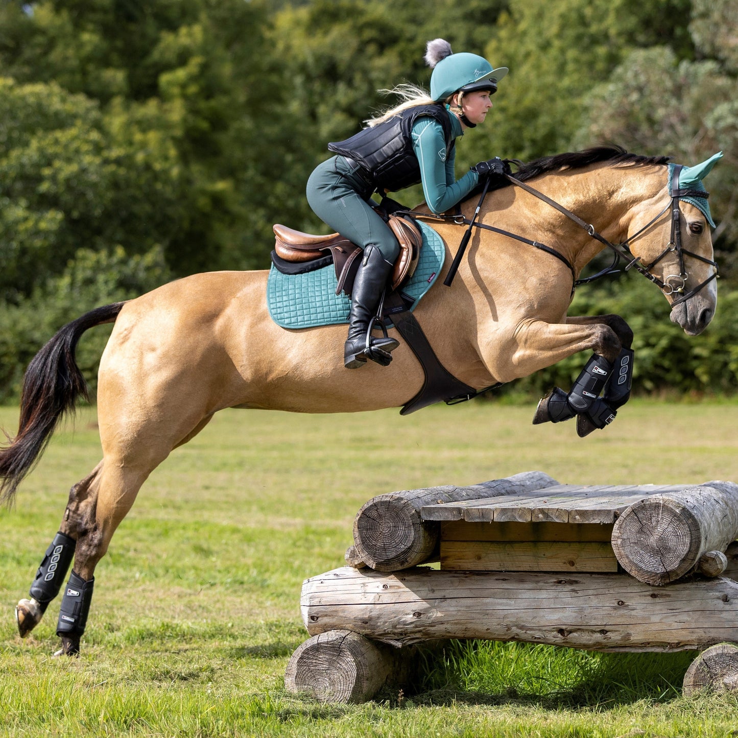 LeMieux Carbon Air XC Boots Hind