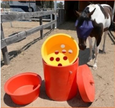 AgBoss Grazer Feed Bin w Hay Water Inserts Lid - EQ Saddlery